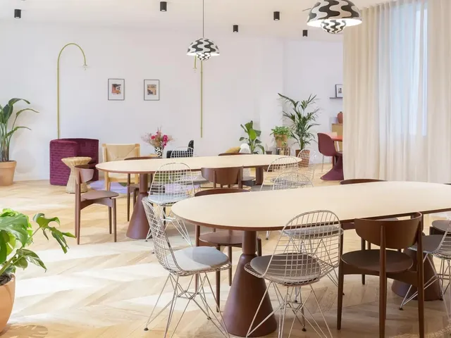 Bureau privé 5 postes à louer - Paris 8e (Rue Cambacérès)