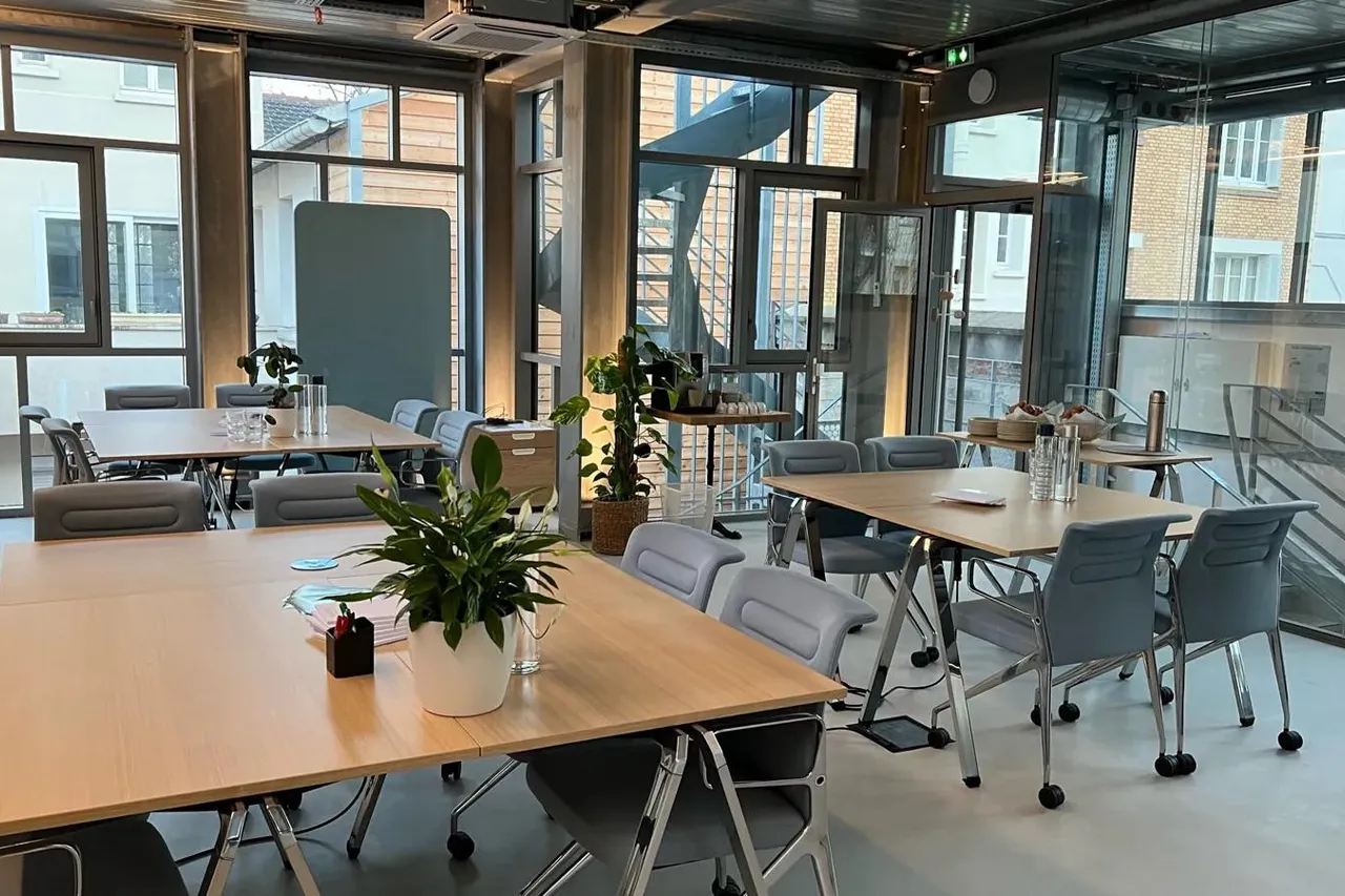 Bureau privé 16 postes à louer - Paris 13e (Les Gobelins) - photo 1
