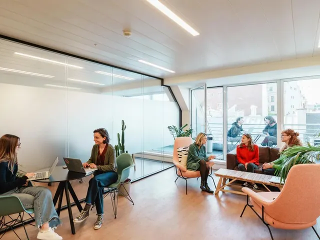 Bureau privé 8 postes à louer - Paris 8e (Rue Washington) - photo 9