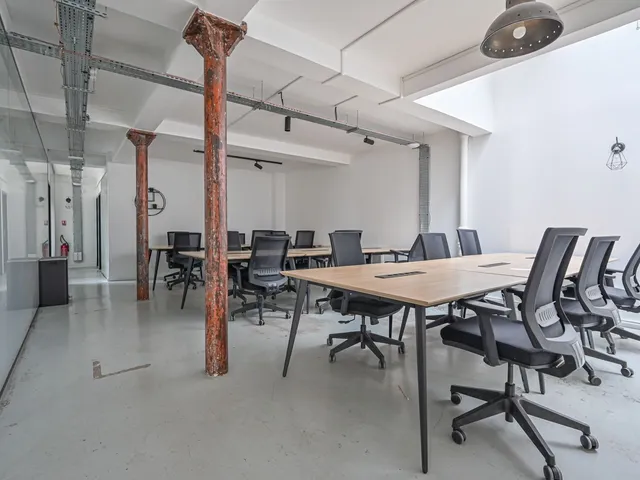 Bureau indépendant 35 postes à louer - Paris 10e (Gare Du Nord)
