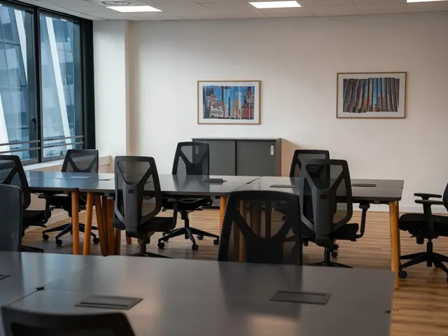Bureau privé 7 postes à louer - Nice (Promenade des Anglais) - photo 9