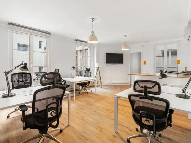 Bureau indépendant 26 postes à louer - Paris 2e (Sentier) - photo 2