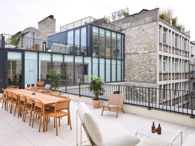 Bureau privé 5 postes à louer - Paris 10e (Petites Écuries) - photo 4