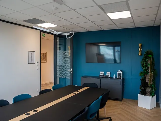 Bureau privé 7 postes à louer - Nice (Promenade des Anglais) - photo 4