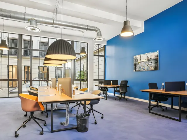 Bureau privé 4 postes à louer - Paris 17e (Terrasse)
