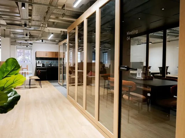 Bureau indépendant 60 postes à louer - Paris 10e (Lucien Sampaix) - photo 6