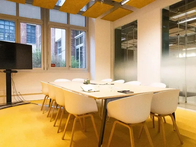 Bureau privé 16 postes à louer - Paris 12e (Marcadet) - photo 6