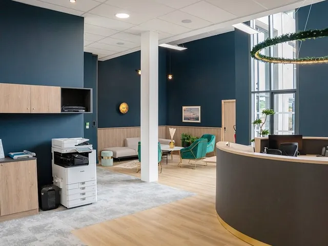 Bureau privé 2 postes à louer - Montpellier (Maryam Mirzakhani) - photo 10