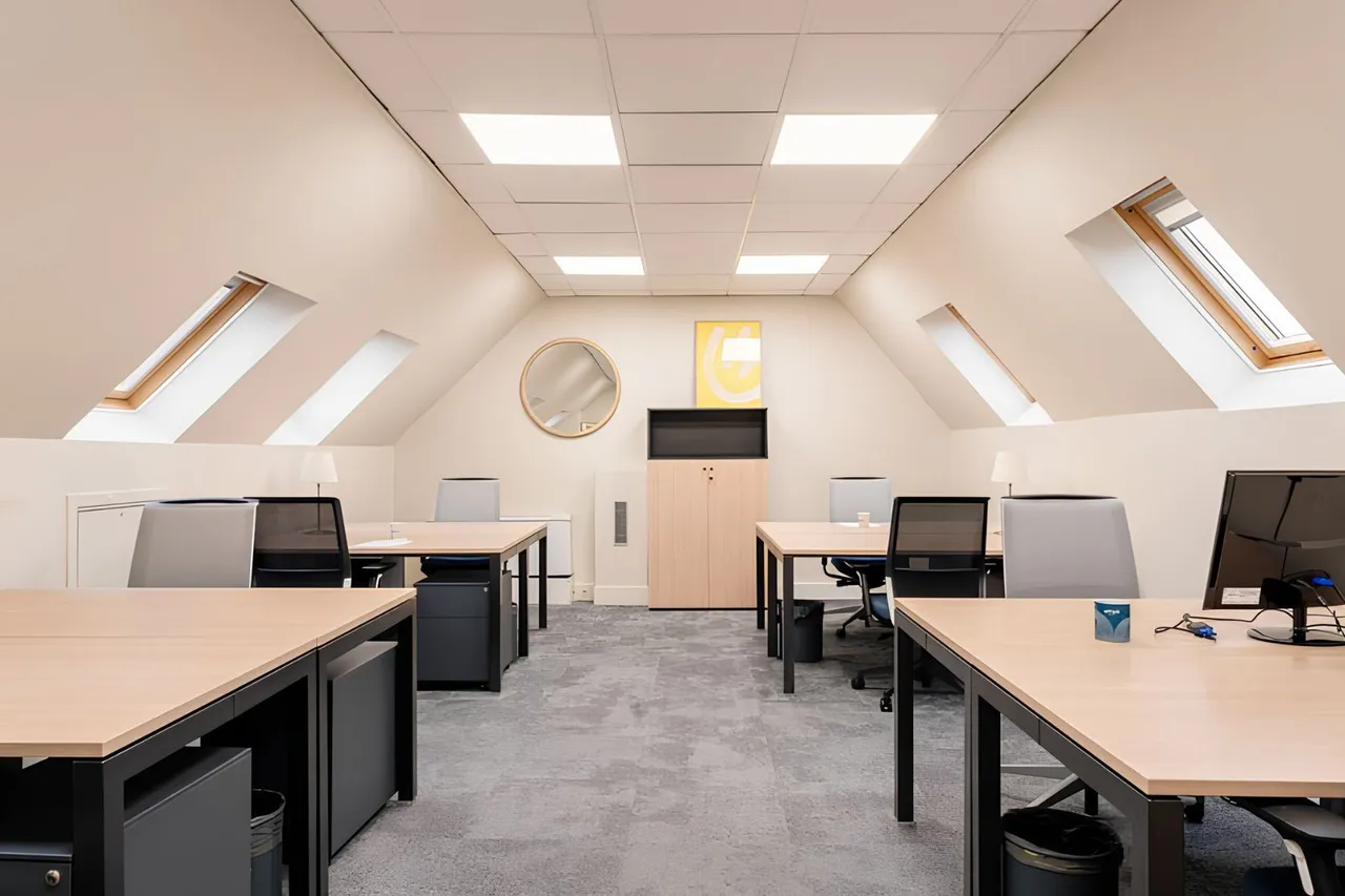 Bureau privé 6 postes à louer - Paris 3e (Châtelet) - photo 1