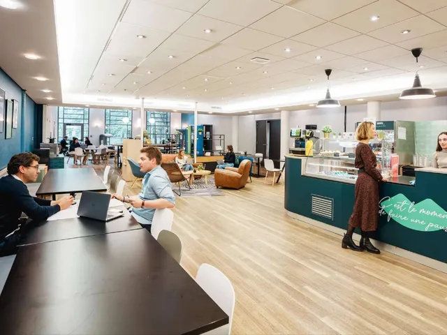 Bureau privé 3 postes à louer - Paris 9e (Saint-Lazare) - photo 9