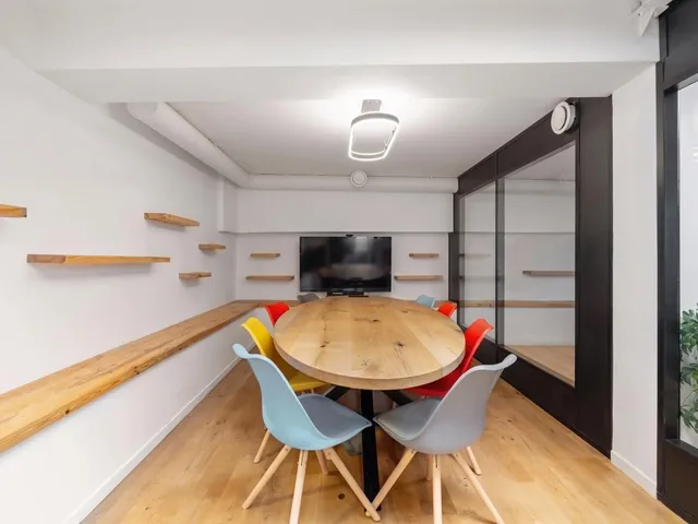 Bureau indépendant 18 postes à louer - Paris 17e (Guy Môquet) - photo 2