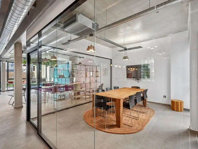 Bureau privé 40 postes à louer - Clichy - photo 7