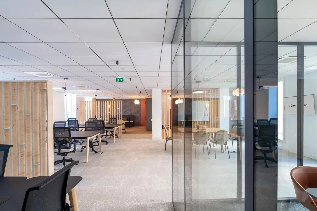 Bureau privatif 19 postes à louer - Paris 9e (Mogador) - photo 1