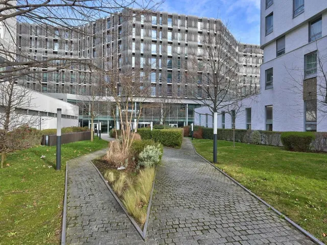 Bureau indépendant 71 postes à louer - Paris 19e (La Villette) - photo 9