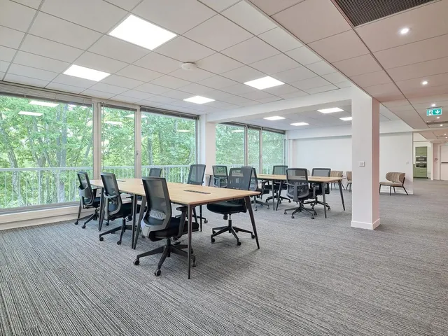 Bureau indépendant 30 postes à louer - Saint Cloud 92210 (Saint Cloud)