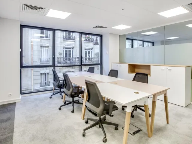 Bureau privé 13 postes à louer - Neuilly-sur-Seine (Charles de Gaulle) - photo 2