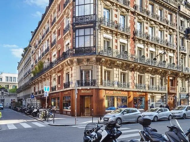 Bureau privé 8 postes à louer - Paris 8e (Marbeuf)