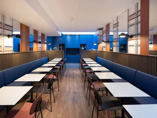 Bureau privé 4 postes à louer - Saint-Ouen-sur-Seine (Pl. Martin Levasseur) - photo 20