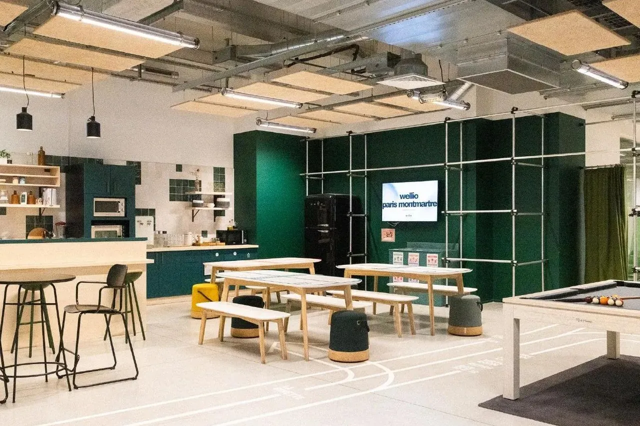 Bureau privé 16 postes à louer - Paris 12e (Marcadet) - photo 1