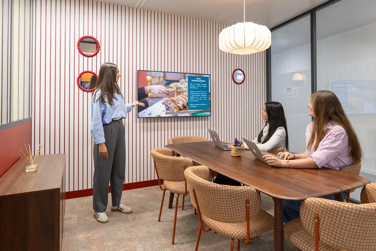 Bureau privé 10 postes à louer - Villejuif (Édouard Vaillant) - photo 1