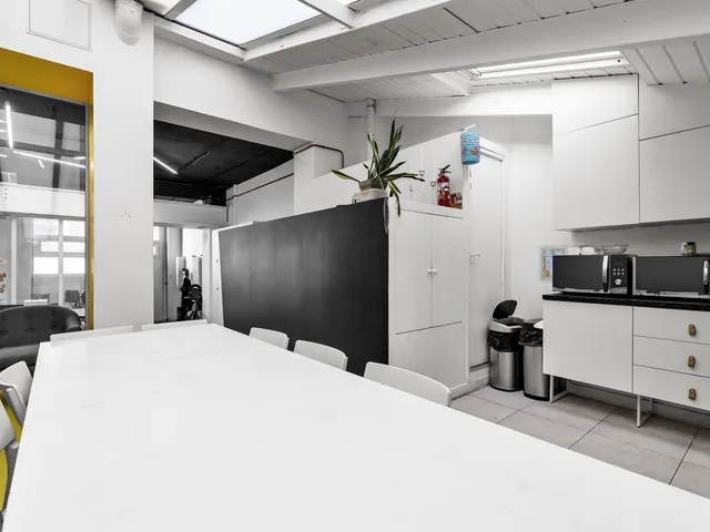 Bureau indépendant 30 postes à louer - Paris 11e (Nation) - photo 10