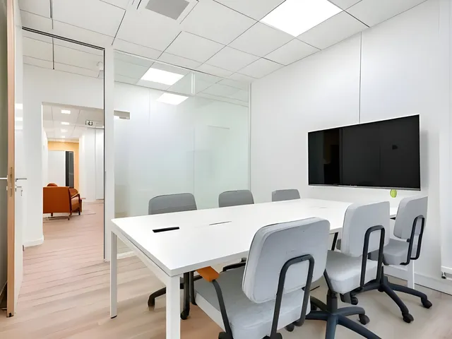 Bureau privatif 30 postes à louer - Paris 8e (Saint-Lazare) - photo 2