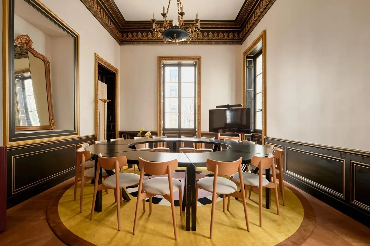 Bureau privé 24 postes à louer - Paris 9e (Trévise) - photo 1