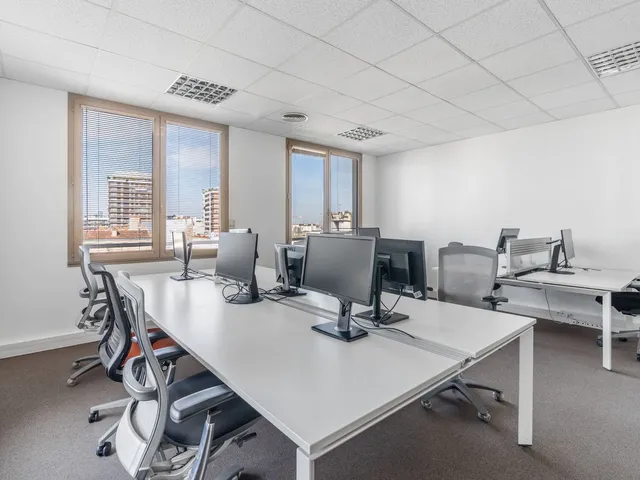 Bureau indépendant 26 postes à louer - Paris 11e (Nation) - photo 2