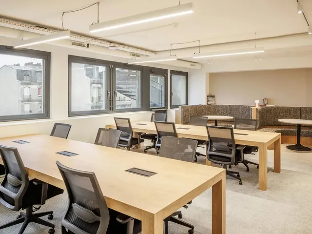 Bureau indépendant 27 postes à louer - Neuilly-sur-Seine (Charles de Gaulle)