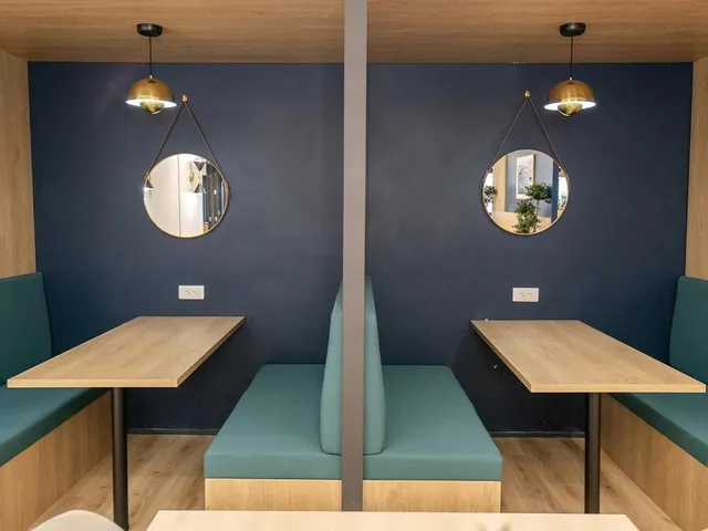 Bureau privé 6 postes à louer - Lyon (Genève) - photo 6