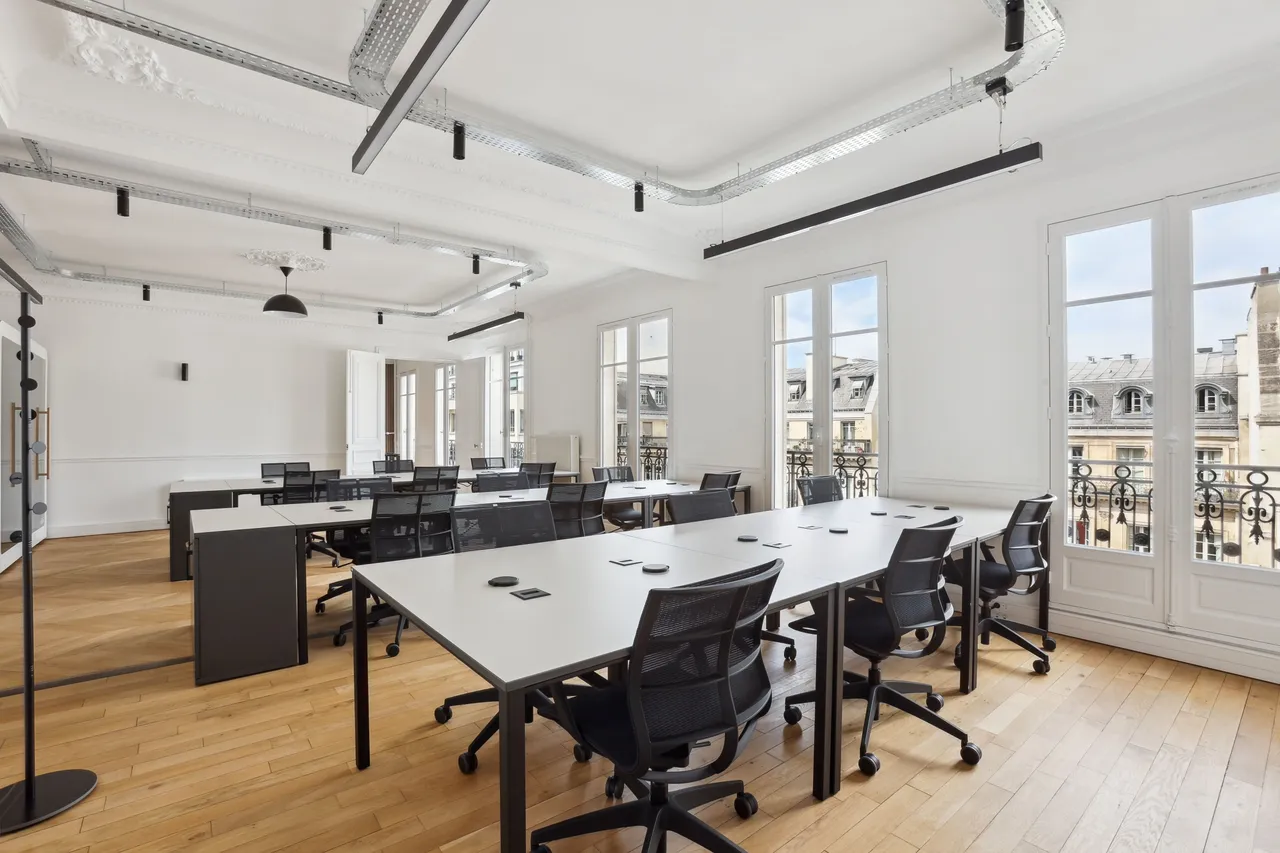 Bureau indépendant 36 postes à louer - Paris 9e (Châteaudun) - photo 1
