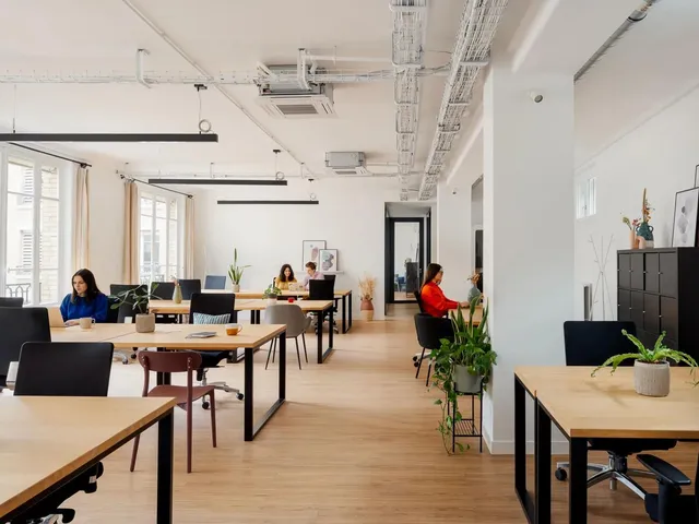 Bureau privatif 30 postes à louer - Paris 9e (rue de Clichy) - photo 2