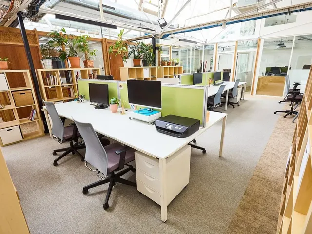 Bureau privé 4 postes à louer - Paris 11e (Chemin Vert) - photo 2