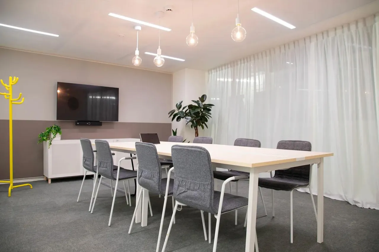 Bureau privé 10 postes à louer - Paris 13e (Place d'Italie) - photo 1