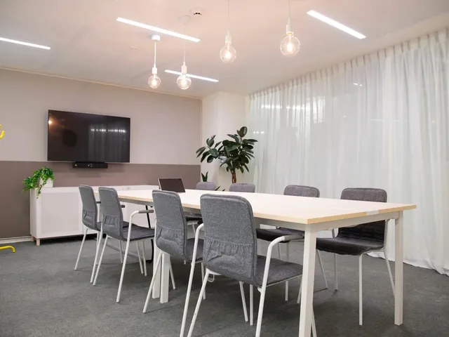 Bureau privé 14 postes à louer - Paris 13e (Place d'Italie) - photo 2