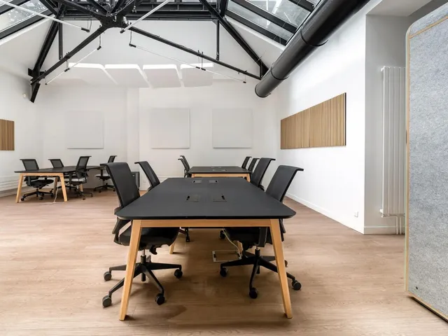 Bureau privatif 45 postes à louer - Paris 9e (Liège) - photo 2