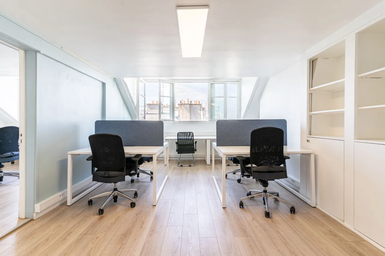 Bureau privé 14 postes à louer - Paris 2e (Quatre Septembre) - photo 1