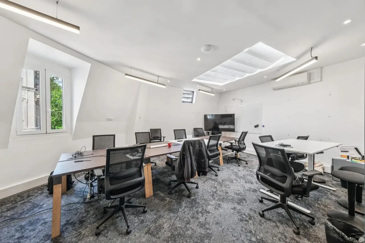 Bureau indépendant 48 postes à louer - Paris 11e (Bréguet) - photo 1