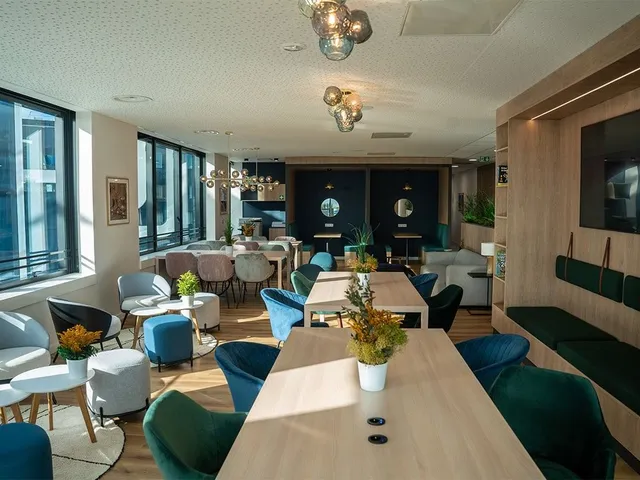 Bureau privé 7 postes à louer - Nice (Promenade des Anglais) - photo 7