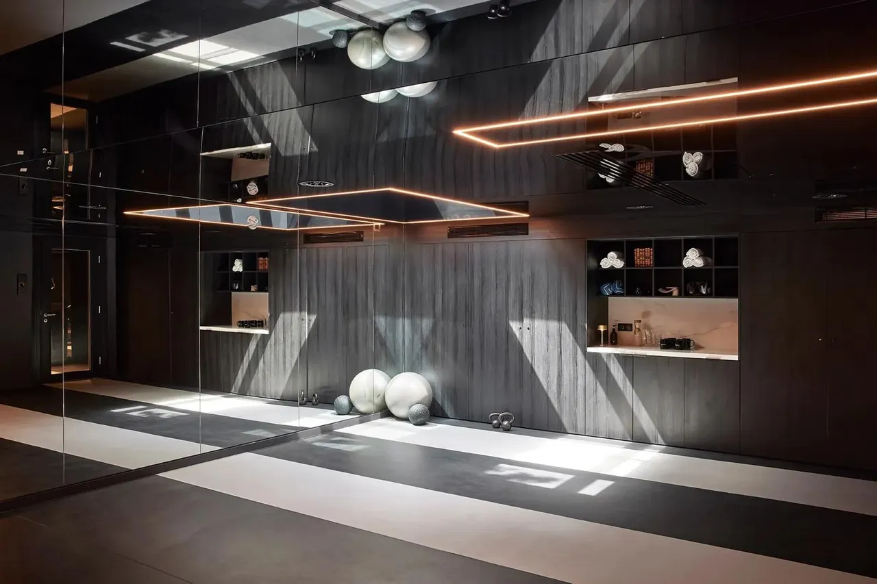 Bureau privé 14 postes à louer - Paris 8e (Rue de Courcelles) - photo 1