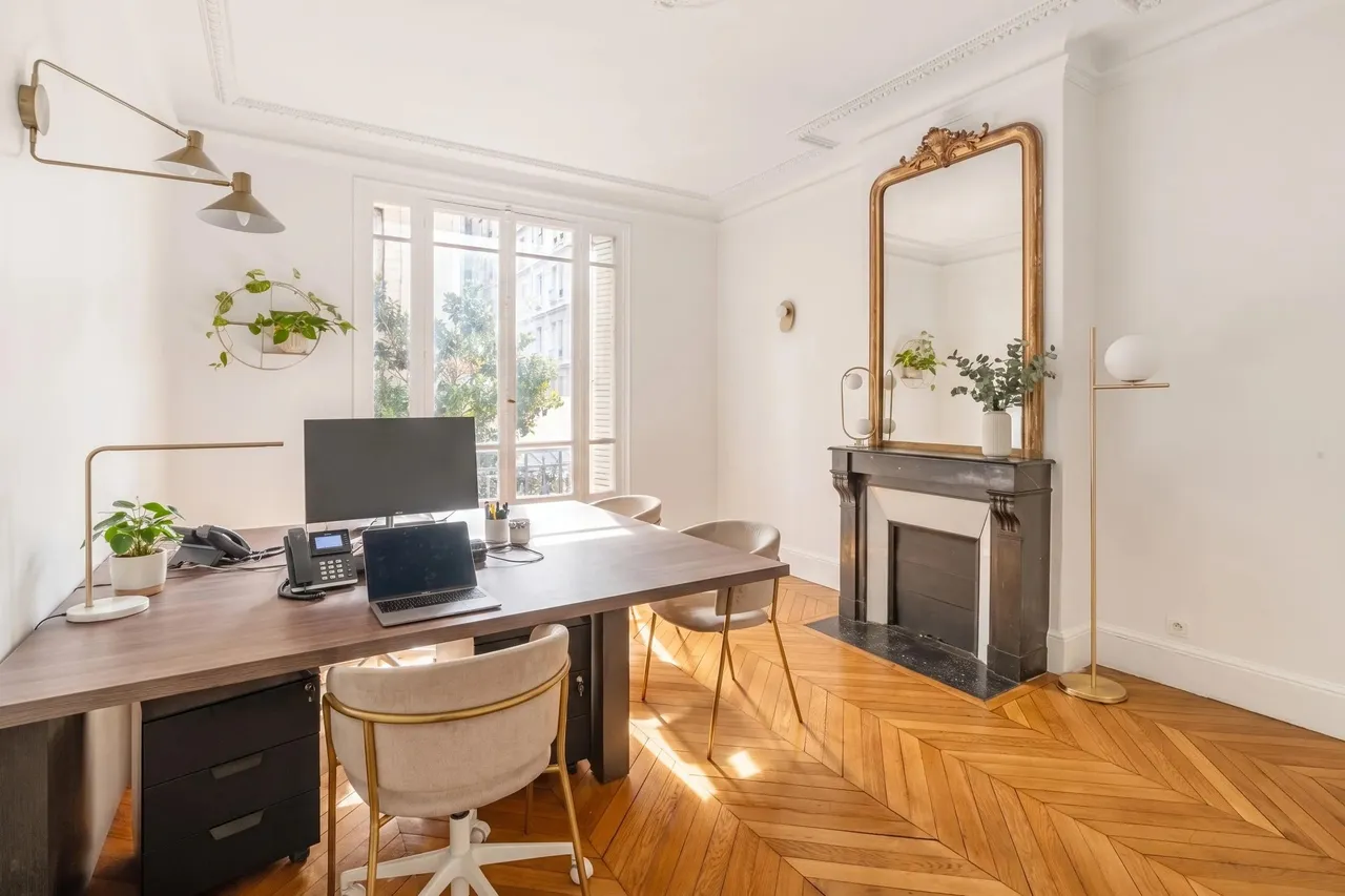 Bureau indépendant 26 postes à louer - Paris 17e (Pereire) - photo 1