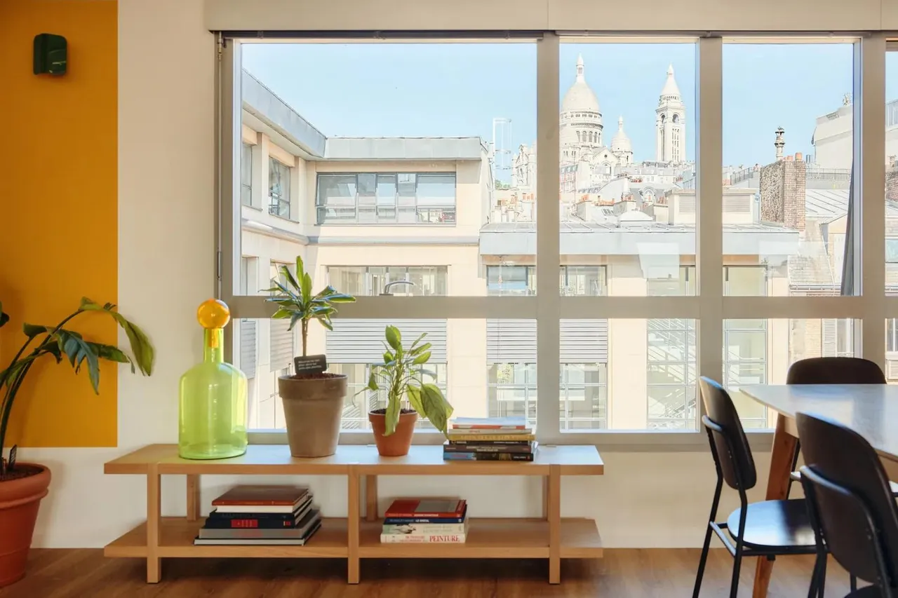 Bureau privé 18 postes à louer - Paris 18e (Sofia) - photo 1