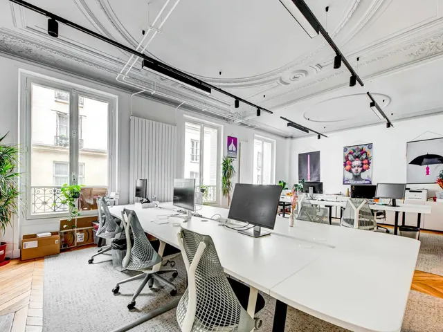 Bureau indépendant 26 postes à louer - Paris 1er (Louvre)