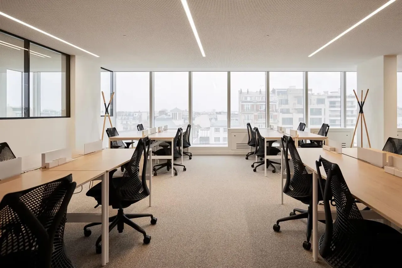 Bureau privé 84 postes à louer - Neuilly-sur-Seine (Charles de Gaulle) - photo 1