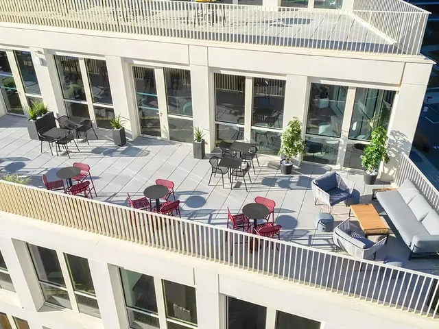 Bureau privé 13 postes à louer - Bordeaux (Armagnac) - photo 5