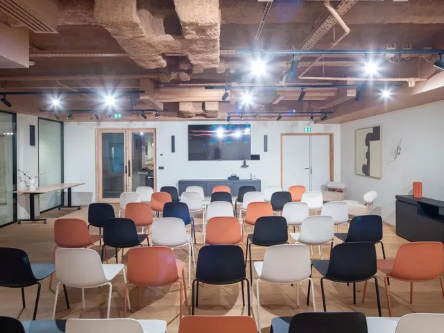 Bureau indépendant 64 postes à louer - Paris 10e (Lucien Sampaix) - photo 8