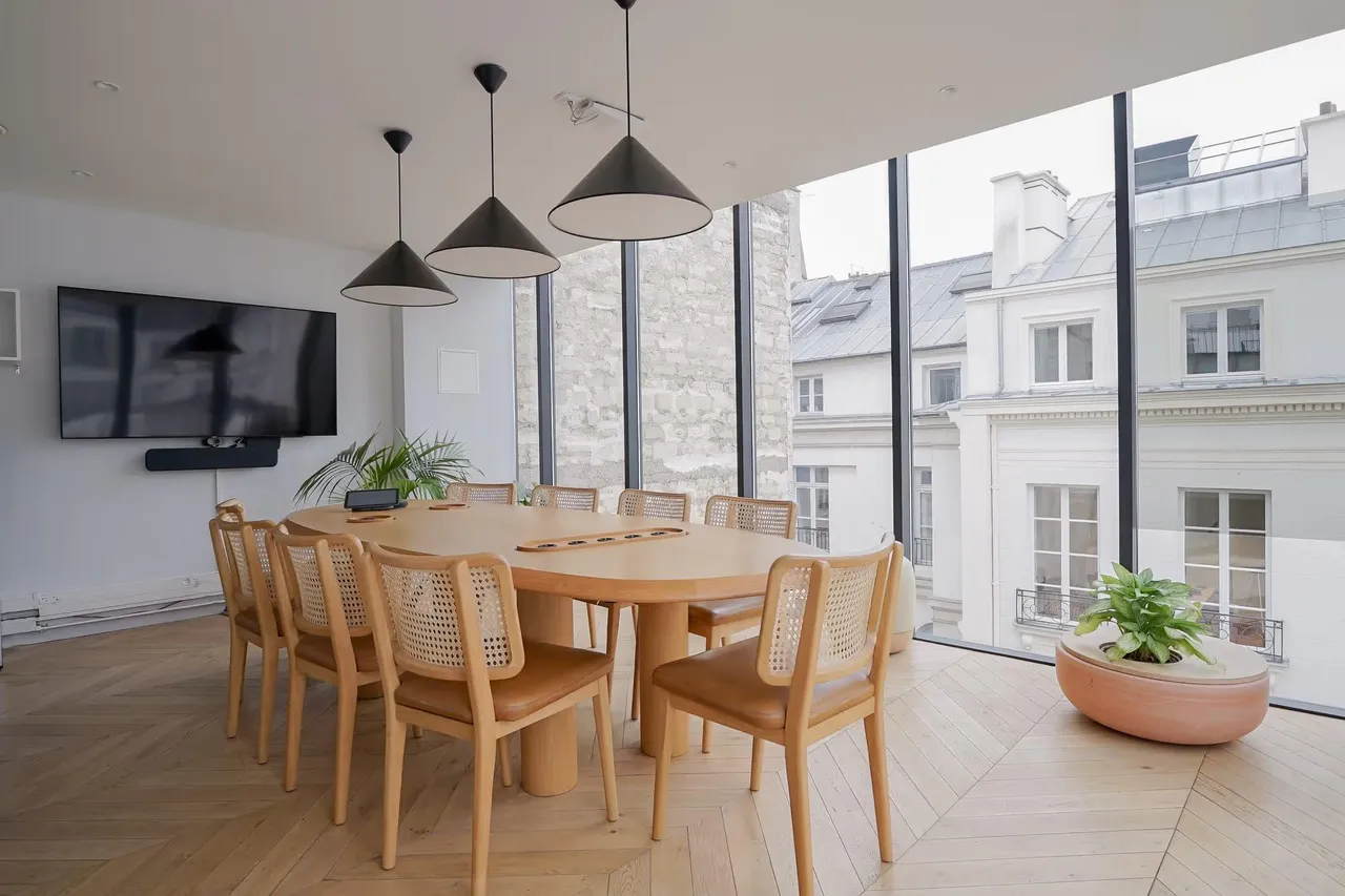 Bureau privé 40 postes à louer - Paris 10e (Petites Écuries) - photo 1