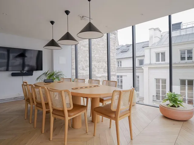 Bureau privé 5 postes à louer - Paris 10e (Petites Écuries) - photo 3