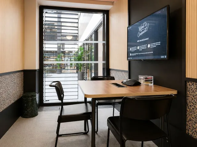 Bureau privé 3 postes à louer - Paris 3e (Archives) - photo 9