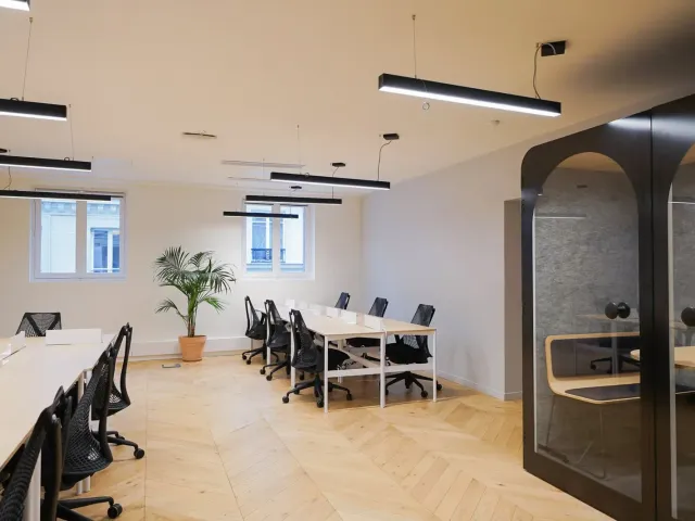 Bureau privé 20 postes à louer - Paris 10e (Petites Écuries)